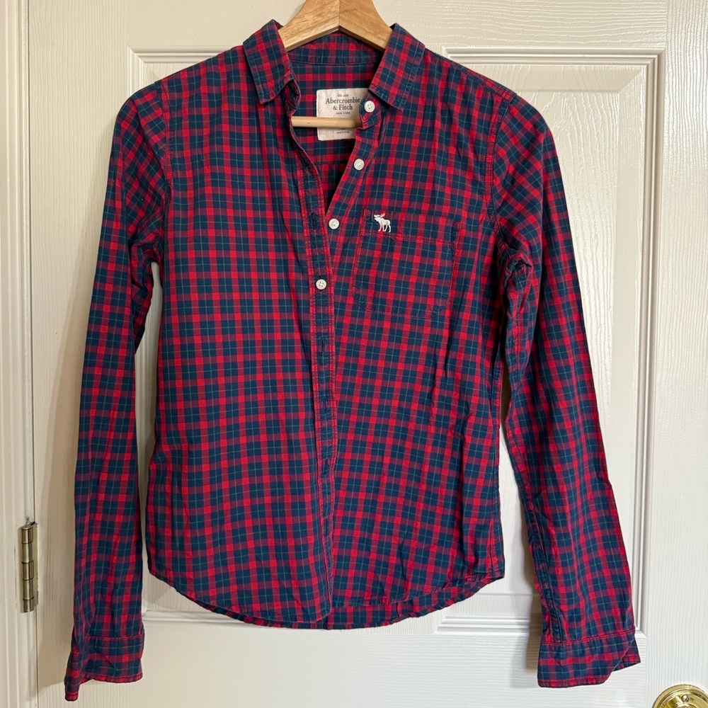 Abercrombie & Fitch Women’s Red and Navy Plaid Shirt Preppy Y2K Size XS